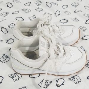 Kids new balance sneaker